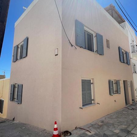 Modern & Comfortable House In The City Center Ermoúpoli Extérieur photo