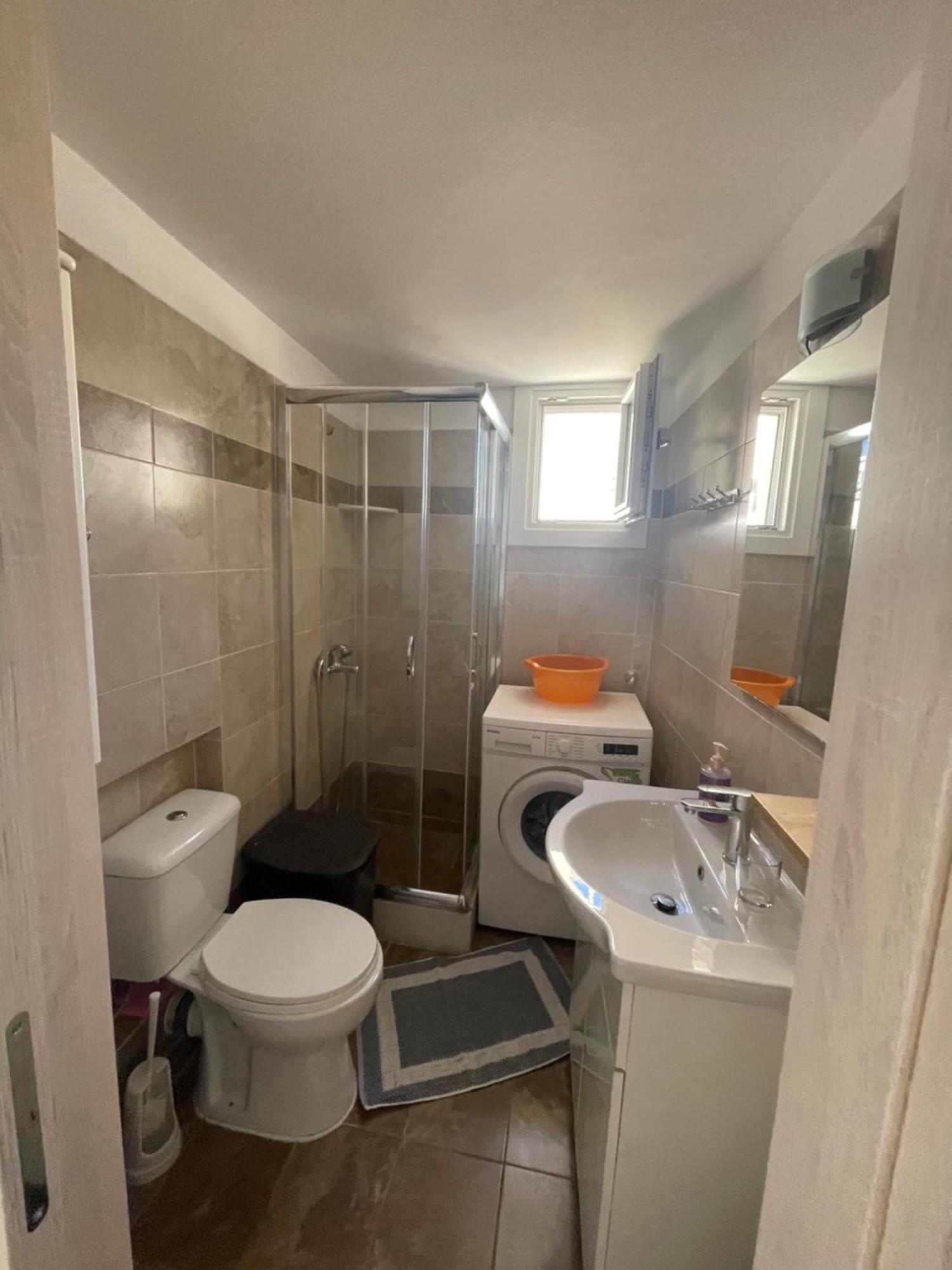 Modern & Comfortable House In The City Center Ermoúpoli Extérieur photo